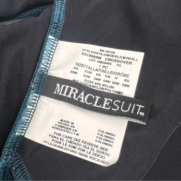 NWOT Miraclesuit Teal Crossover One Piece - Picture 13 of 13